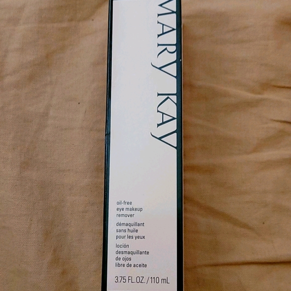 Mary Kay eye makeup remover